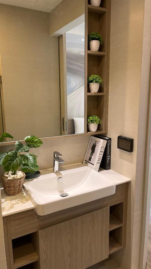 Apartment Sky Park Laguna 1 Bedroom Golf View *